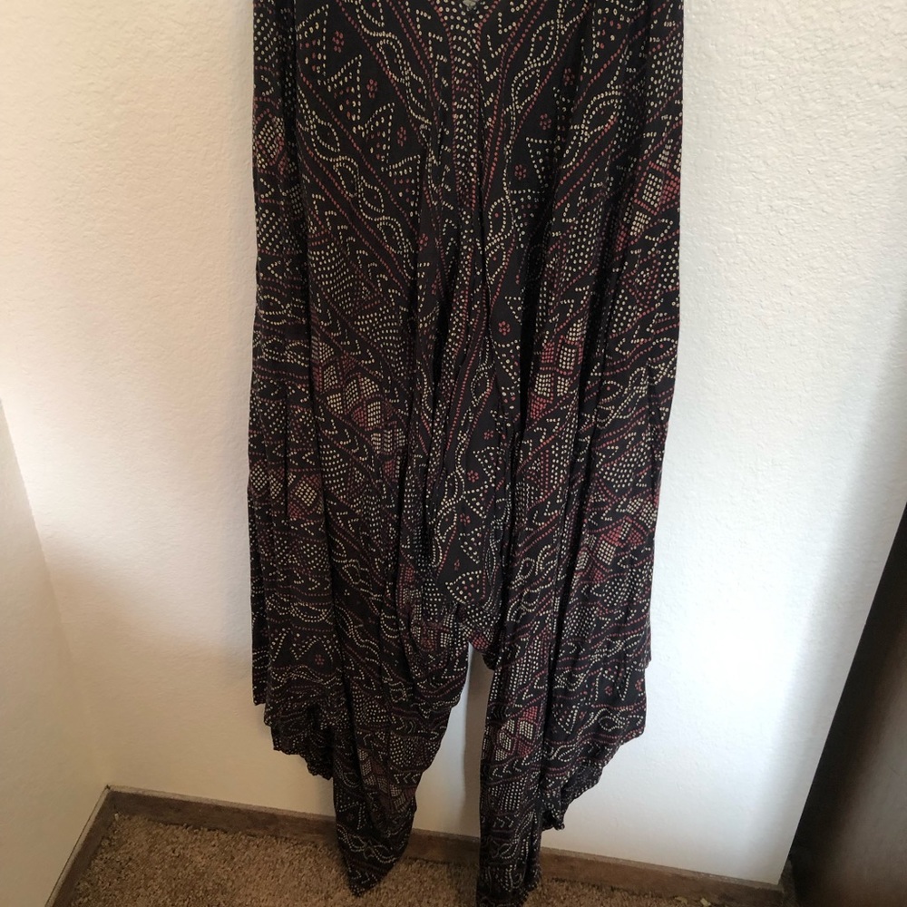 Clothes - Picture 3 of 4